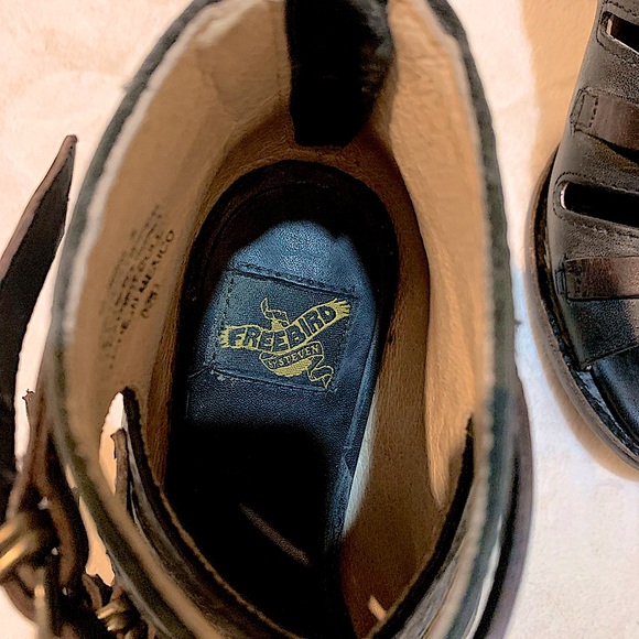 Freebird Quinn Sandals: Black with Brown Straps 8 (fits 8, 8.5, 9) - Picture 9 of 13